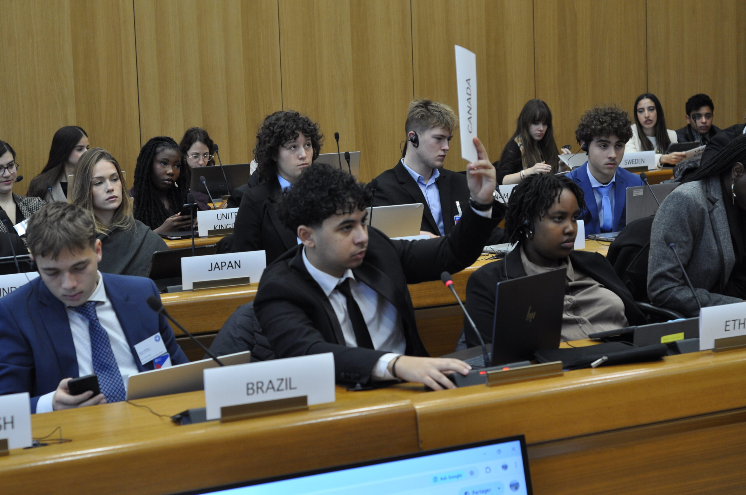 DROITS DU TRAVAIL – De New Delhi à Londres : comment garantir un salaire décent à tous ? 